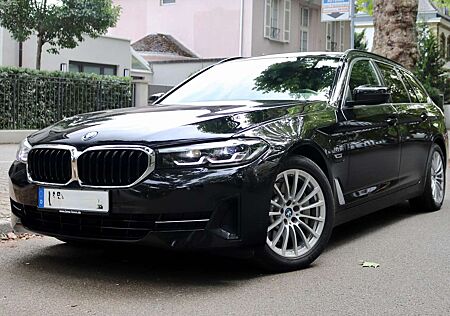 BMW 520e 520 Navi Leder HeadUp Garantie