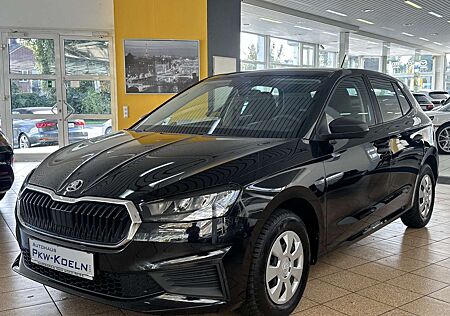 Skoda Fabia 1.0 Essence*LED*PDC*SPuR*