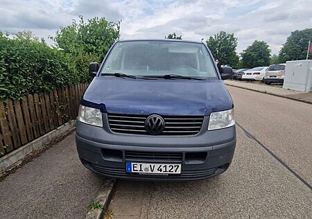 VW T5 California Volkswagen Multivan Startline