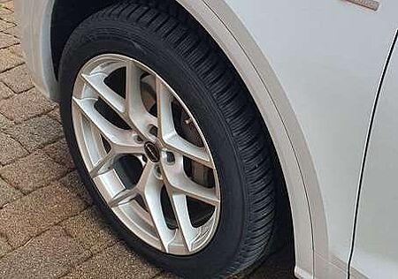 Audi Q5 2.0 TFSIe quattro S line