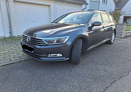 VW Passat Variant Volkswagen 1.8 TSI (BlueMotion Technology) DSG Highline