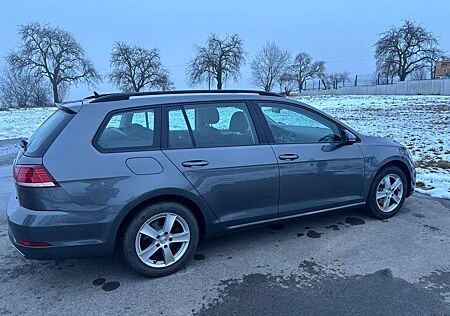 VW Golf Variant Volkswagen 2.0 TDI (BlueMotion Technology) DSG Highline