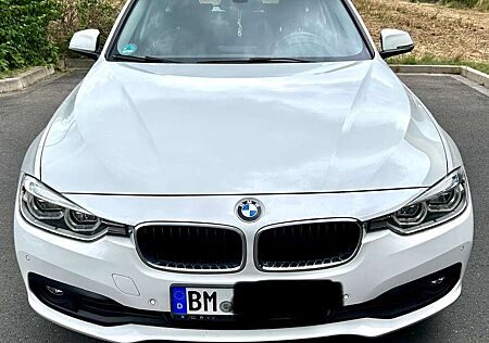 BMW 320d 320 Touring Aut. Advantage