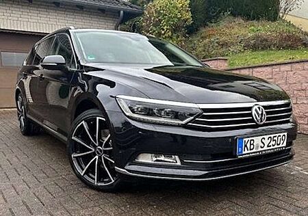 VW Passat Variant Volkswagen 2.0 TDI SCR DSG (BlueM. Tech) Highl