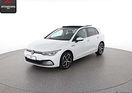 VW Golf Volkswagen VIII 1.5 eTSI STYLE STANDHZ,MASSAGE,KEYLESS