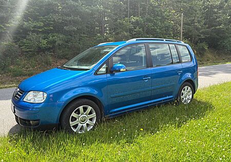 VW Touran Volkswagen Diesel 2.0 TDI Trendline