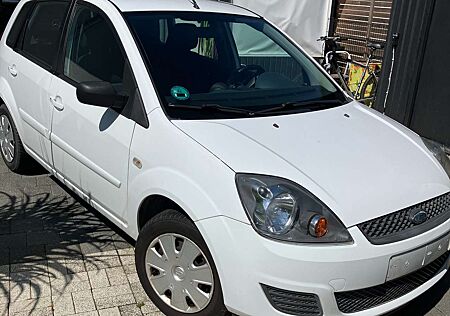 Ford Fiesta 1.3 Ambiente