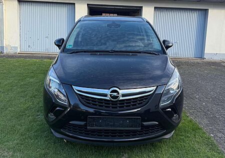 Opel Zafira Tourer 2.0 BITurbo CDTI