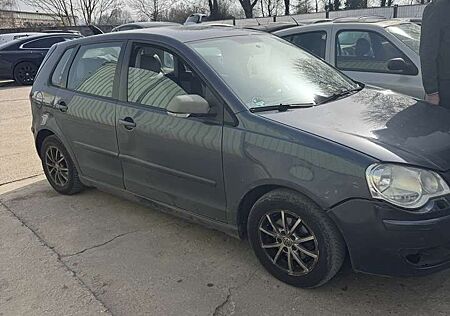 VW Polo Volkswagen 1.4 TDI DPF Tour Edition