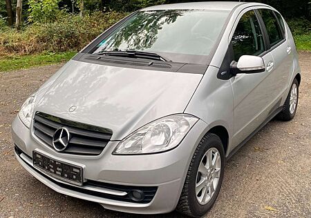 Mercedes-Benz A 160 A-Klasse 5-Türer BlueEFFICIENCY Elegance