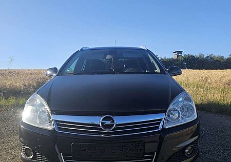 Opel Astra 1.8 Caravan ECOTEC Leder Tieferlegung TOP