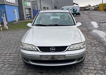 Opel Vectra 2.5 V6 (CD) Sport