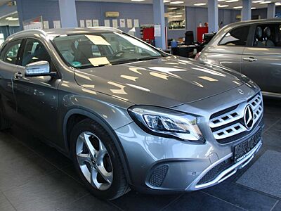 Mercedes-Benz GLA 220 4Matic 7G-DCT Urban