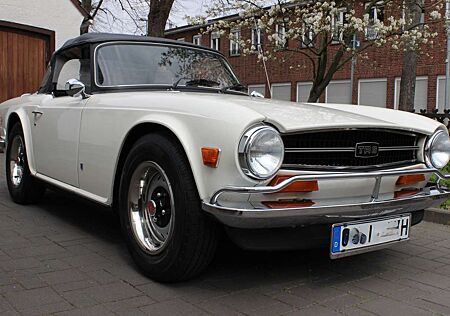 Triumph TR6