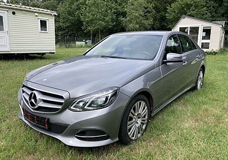 Mercedes-Benz E 300 CDI Bluetec*Avantgarde*LED*Navi*TÜV 04/2026