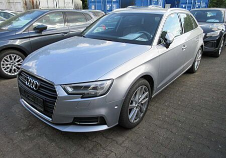 Audi A3 Sportback Design 2.0 TDI quattro S tronic NAVI AHK