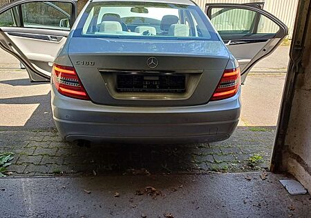 Mercedes-Benz C 180 C-Klasse CGI Automatik BlueEFFICIENCY