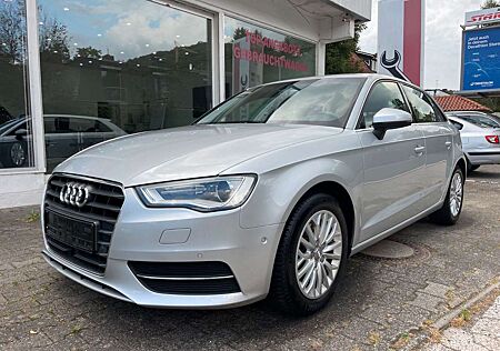 Audi A3 Sportback ambiente*Bi-Xenon*Kamera*Totwinkel