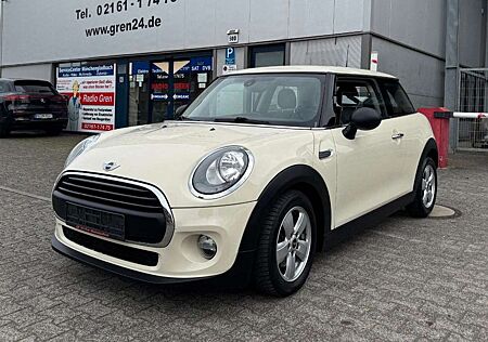 Mini ONE 3-trg. First