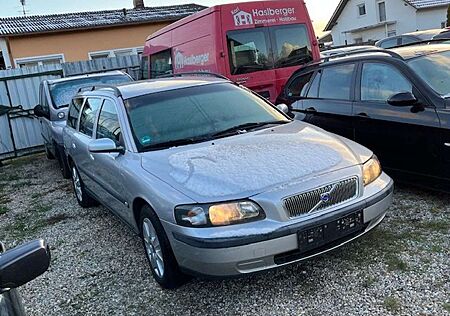 Volvo V70 2.4 (103kW)