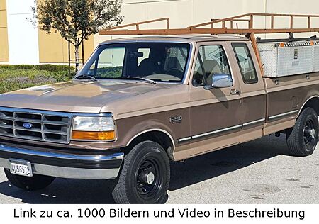 Ford F 250 XLT Extended Cab 5.8L V8 Utility Aufbau