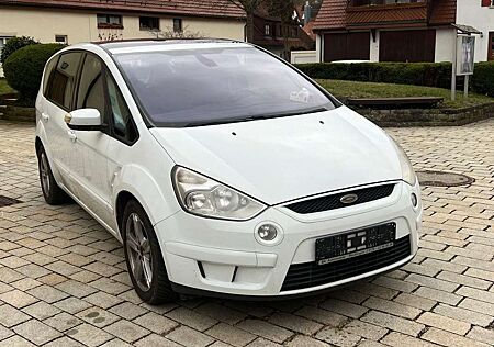 Ford Galaxy 2.3 Ambiente S-max