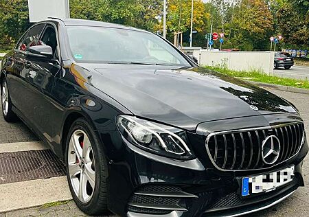 Mercedes-Benz E 220 d AMG Line 9G Pano