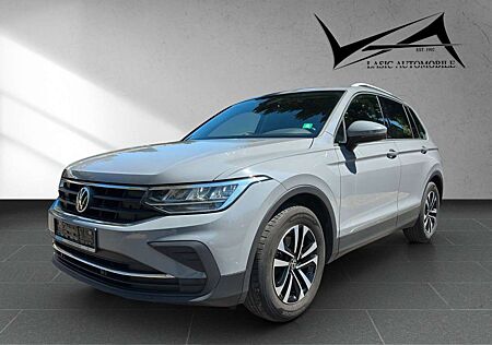 VW Tiguan Volkswagen United 2.0 TDI Navi/LED/AHK