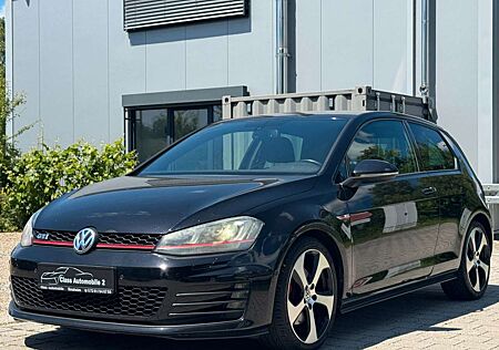 VW Golf Volkswagen VII Lim. GTI BMT/MFL/NAVI/SHZ/TEMPOMAT