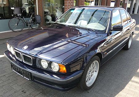 BMW 525i 525 24V Edition Limo E34