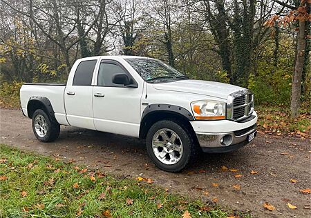 Dodge RAM 1500, 5.7L Hemi, 4x4, LPG