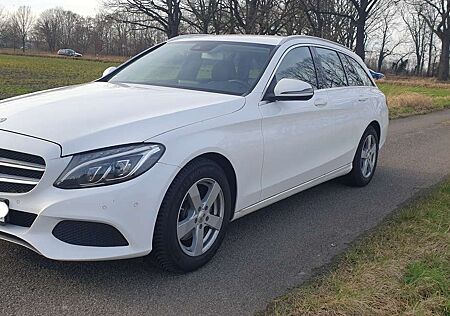 Mercedes-Benz 220 C d T-Modell