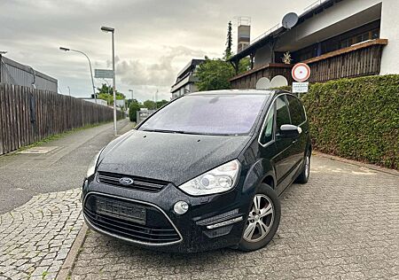 Ford S-Max Titanium*Automatik*Navi*SZH*PDC vo+hi*Bi-Xenon*