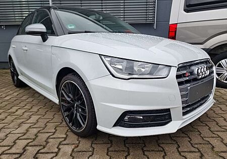 Audi A1 Sportback TFSi S-LINE Optik