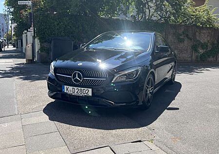 Mercedes-Benz CLA 180 (117.342)
