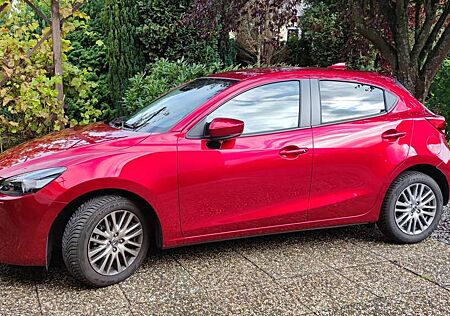 Mazda 2 e-SKYACTIV G 90 M HYBRID Homura Aka