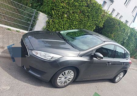 Ford Focus 1.5 TDCi DPF Start-Stopp-System Aut. Business