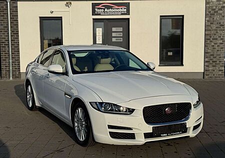 Jaguar XE Pure Performance*XENON*NAVI*LEDER*KAMERA*TOP*