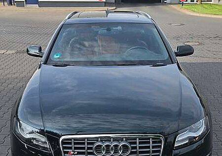 Audi S4 Avant S tronic