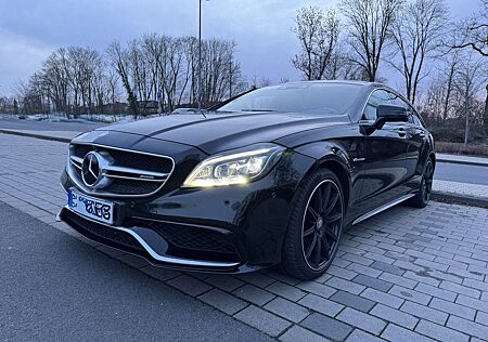 Mercedes-Benz CLS 63 AMG Shooting Brake S 4Matic Drivers Pack. HarmanKardon