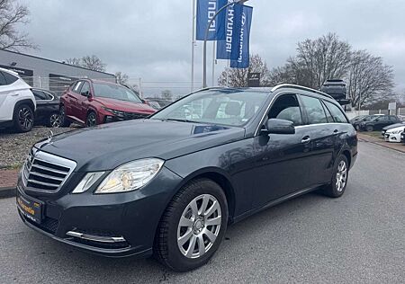 Mercedes-Benz E 200 200 AUTOMATIK/ELEGANCE/NAVI/KLIMAAUT/ALU/PDC/SHZ