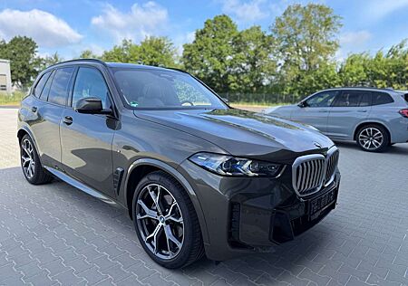 BMW X5 30d M Sport -2Achs-SkyL-BelüSitz-Massage-B&W