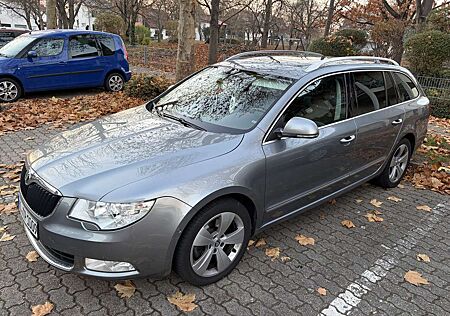 Skoda Superb Combi 2.0 TDI DSG Elegance