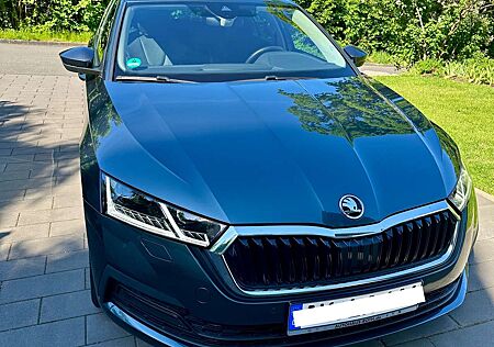 Skoda Octavia Combi 2.0 TDI DSG Ambition
