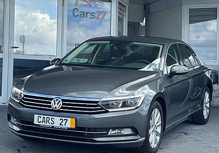 VW Passat Volkswagen Lim. Highline Aut. Navi Leder ACC Massage