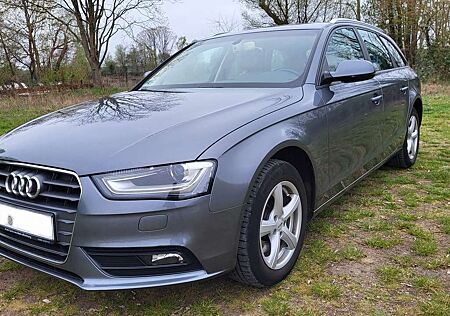 Audi A4 Avant 2.0 TDI DPF quattro Attraction