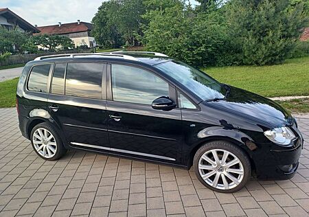 VW Touran Volkswagen Highline
