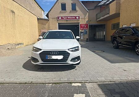 Audi A4 Avant 35 TFSI S tronic