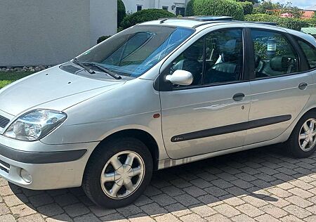 Renault Scenic 2.0 16V RXi