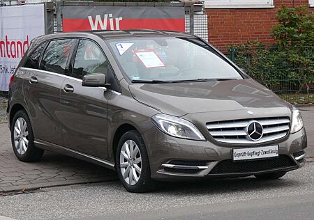 Mercedes-Benz B 180 7G SPORT PAKET 1.Hand TÜV12/2027